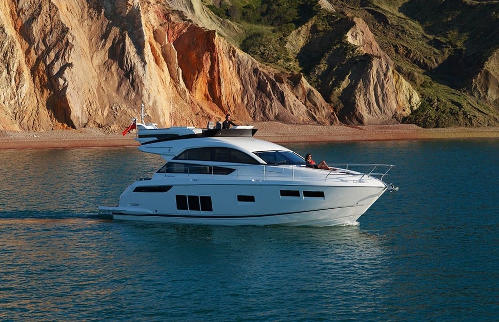Brand new Powerboat joins our fleet: Fairline Squadron 48